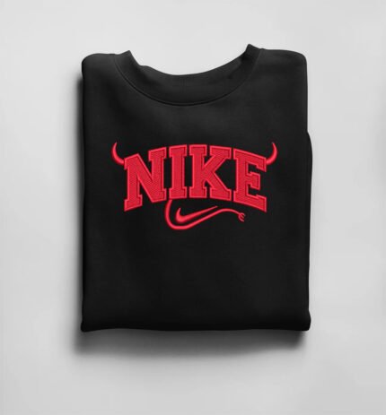 Velniukas – siuvinėtas džemperis